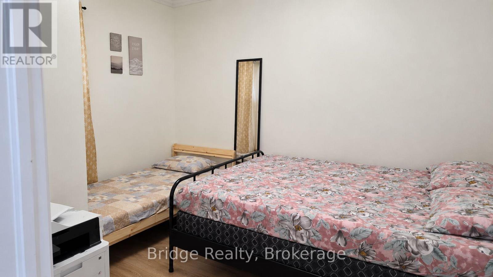 497 SIMCOE STREET, London East (East K) — photo 8