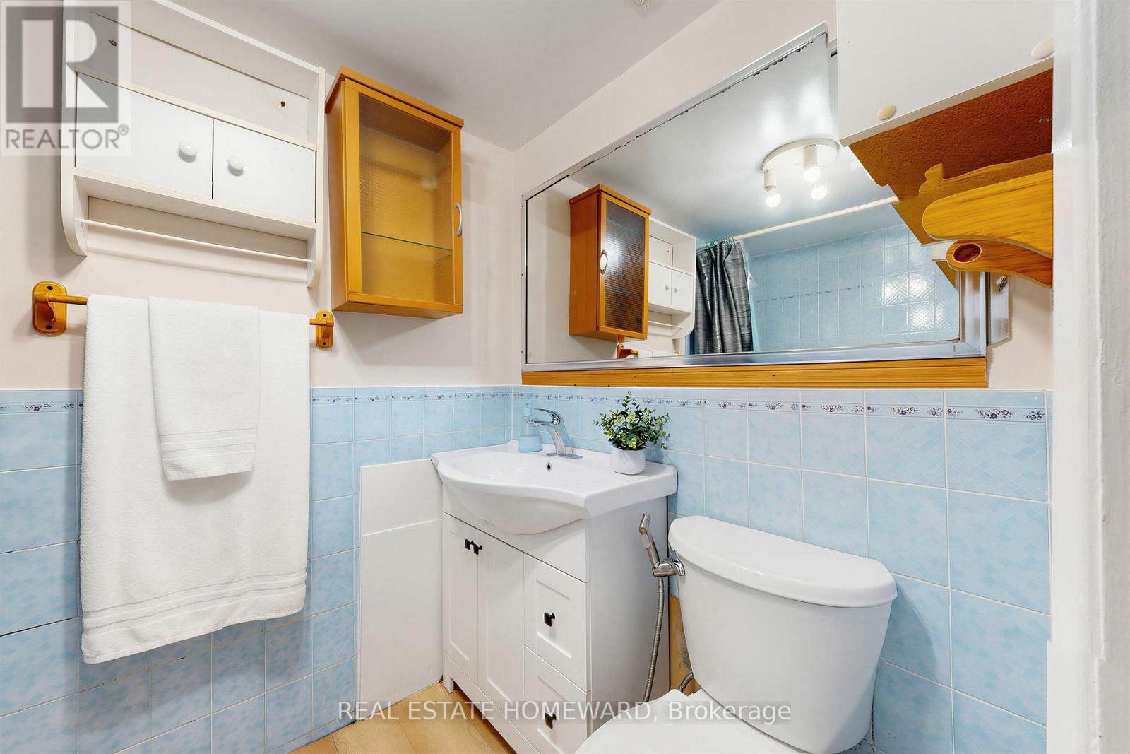 621 Byron Street South, Whitby, ON photo 41
