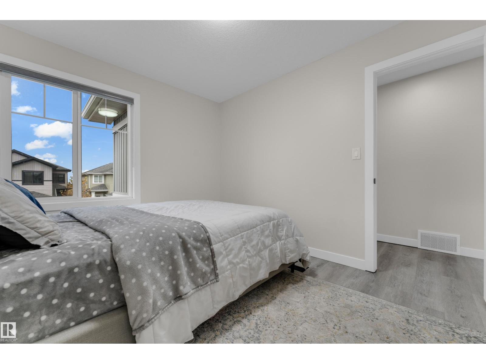 6019 180 Avenue NW, photo 29