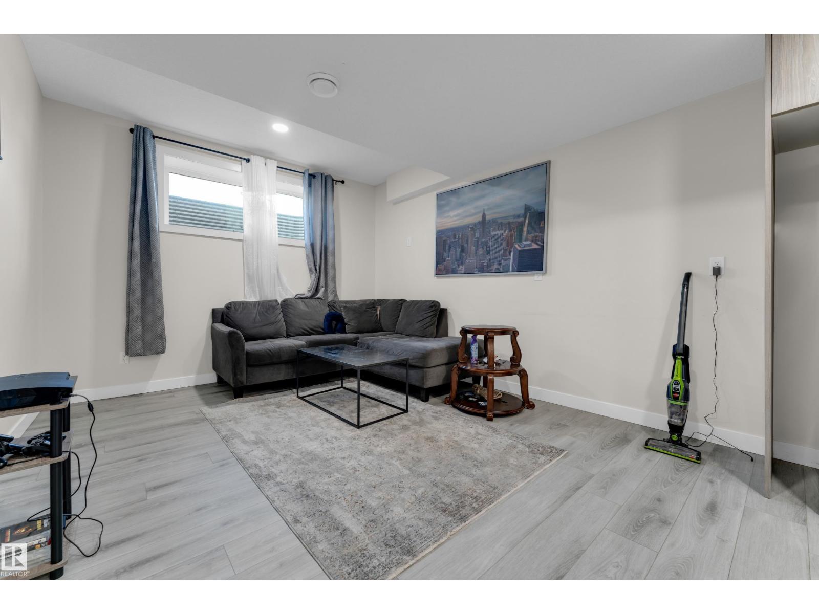6019 180 Avenue NW, photo 36