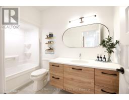 17 Mcintosh Avenue, Chatham Kent, ON N7M6M1 Photo 9