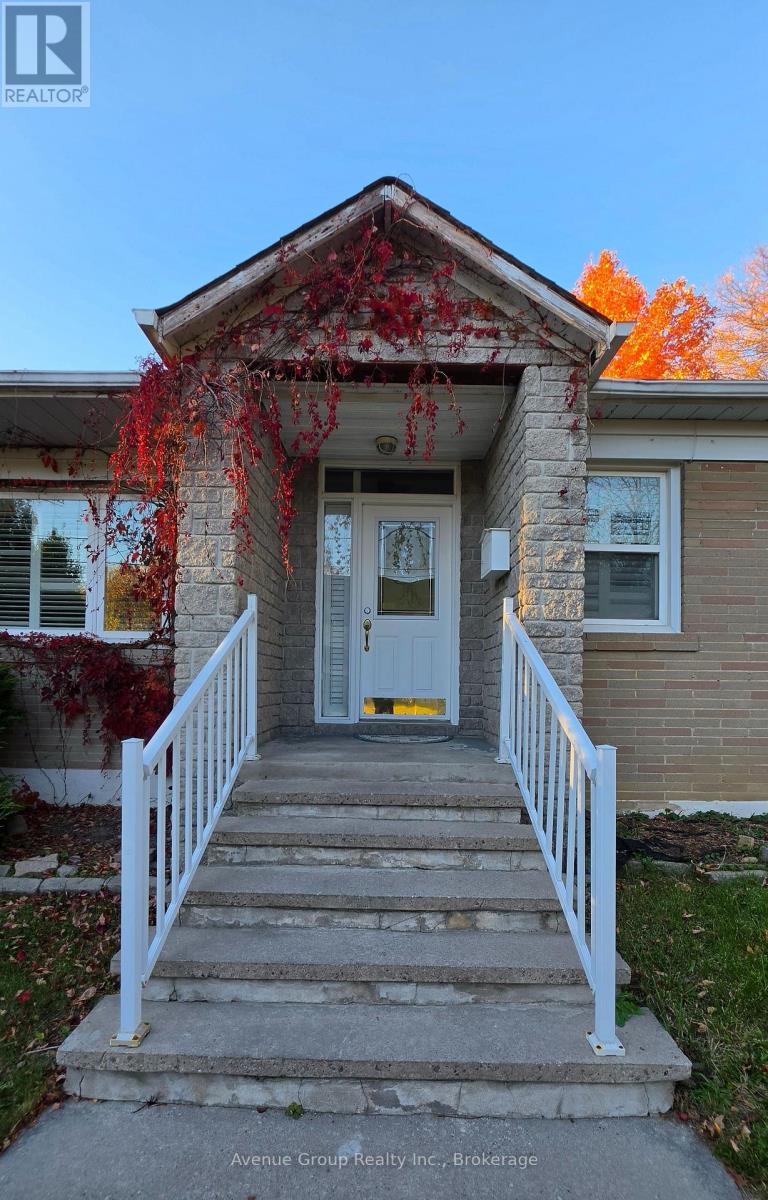 MAIN - 82 CAINES AVENUE, Toronto (Newtonbrook West) — photo 3