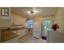 Main - 82 Caines Avenue, Toronto, ON M2R2L3 Photo 15