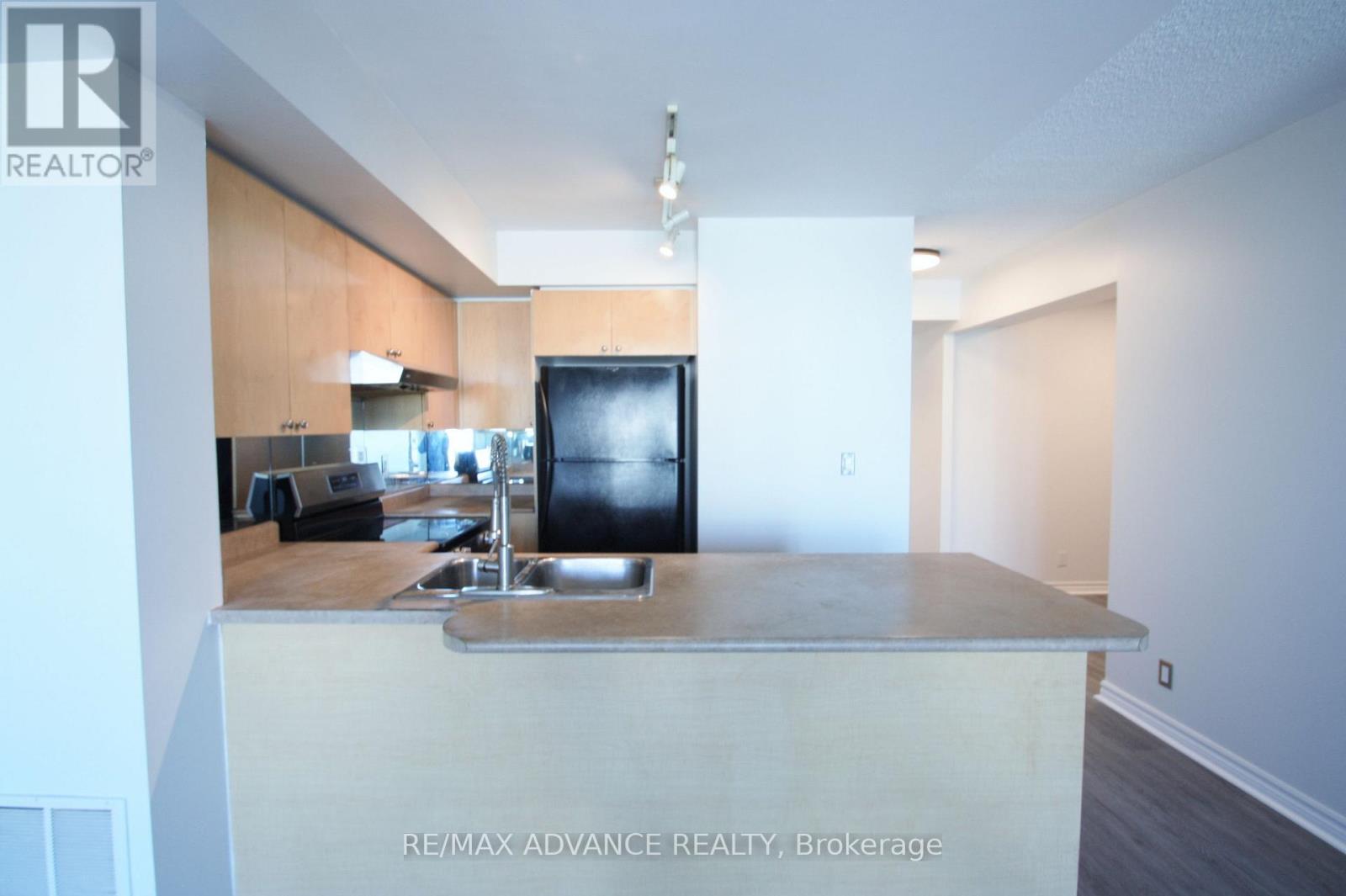 1601 - 1 ELM DRIVE W, Mississauga (City Centre) — photo 2