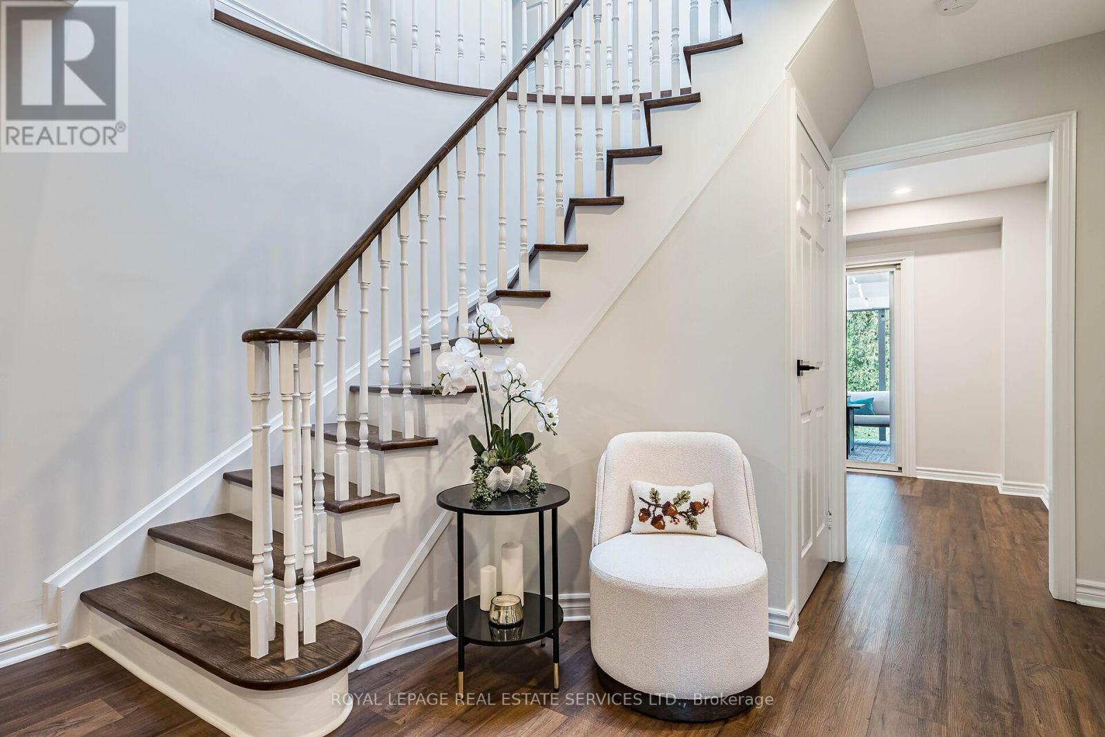 1045 Mannington Lane, Mississauga, ON photo 8