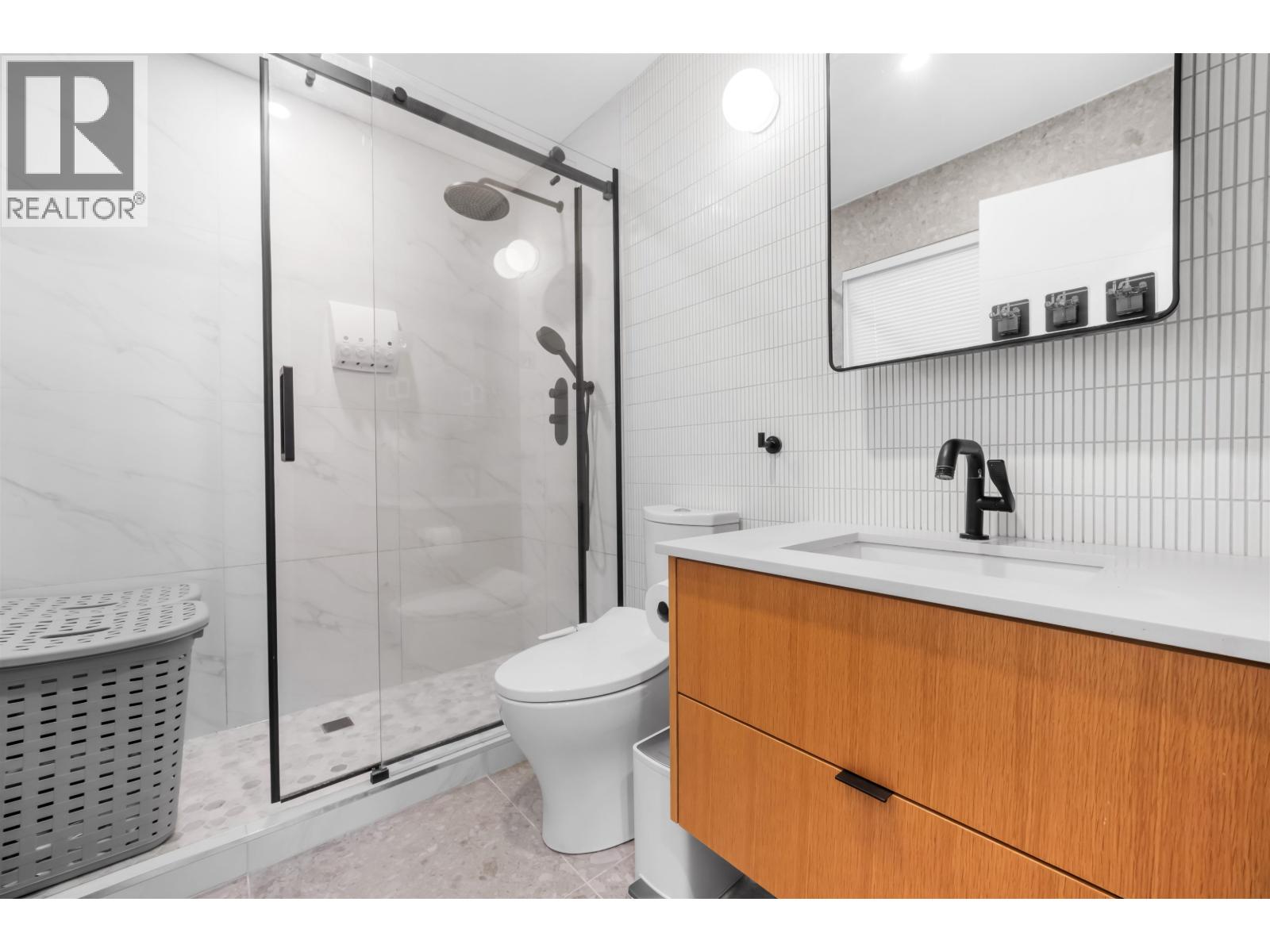 Photo of 37 6233 BIRCH STREET 28