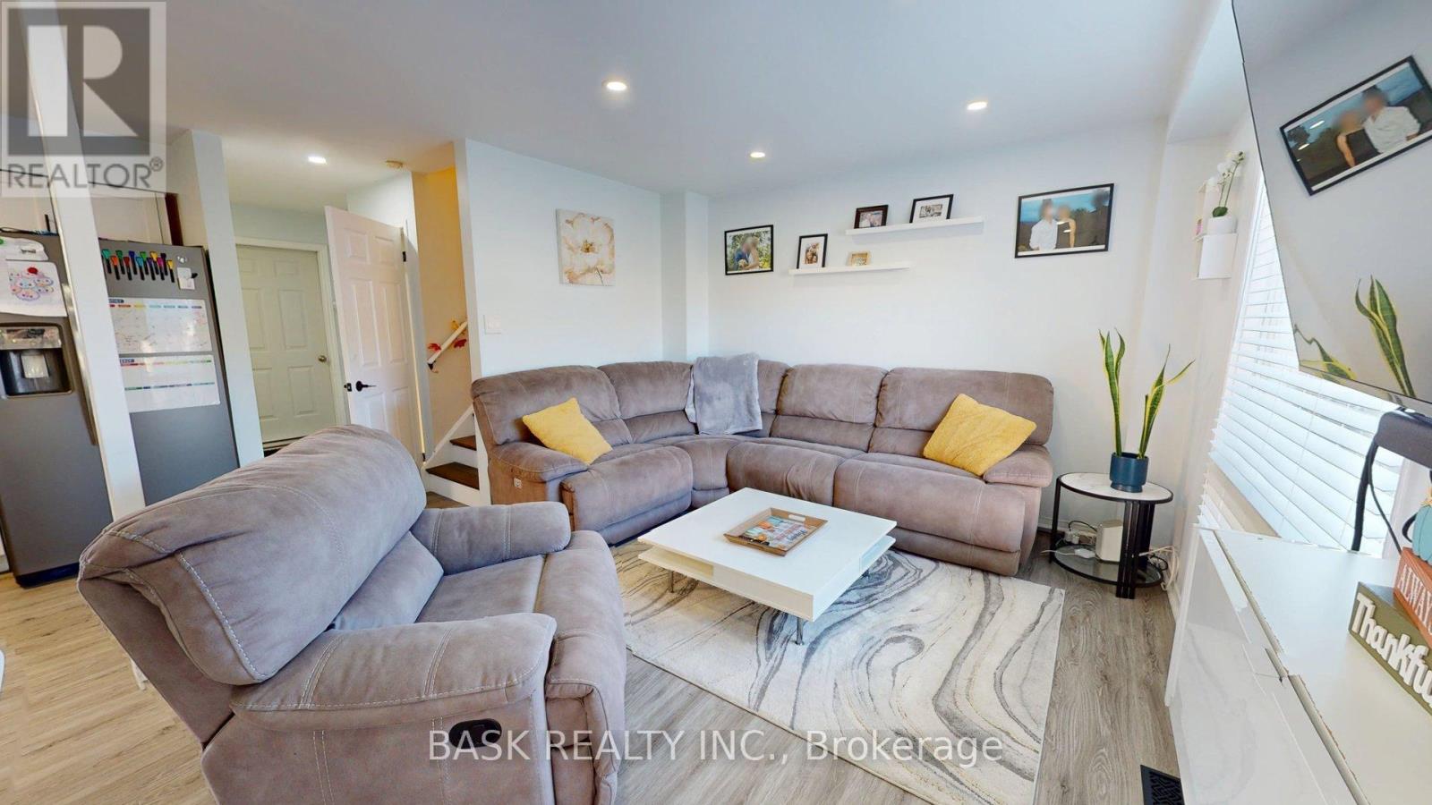 115 FAIRGREEN CLOSE, Cambridge — photo 4