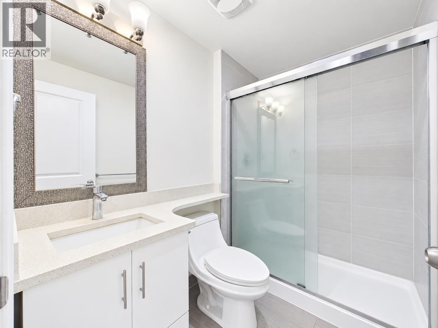 Photo of 825 EVERETT CRESCENT 17