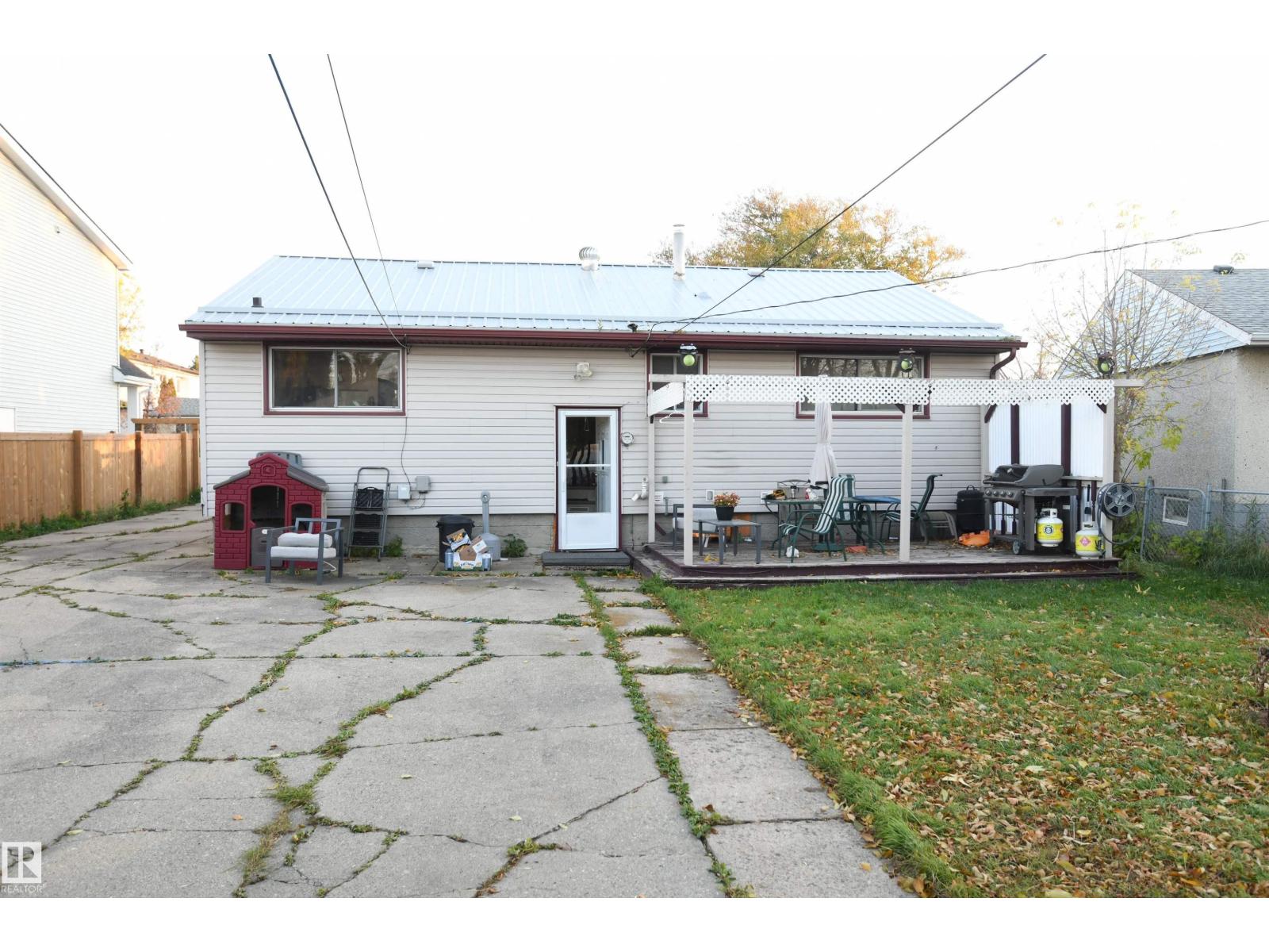 15962 106 AV NW, Edmonton — photo 4