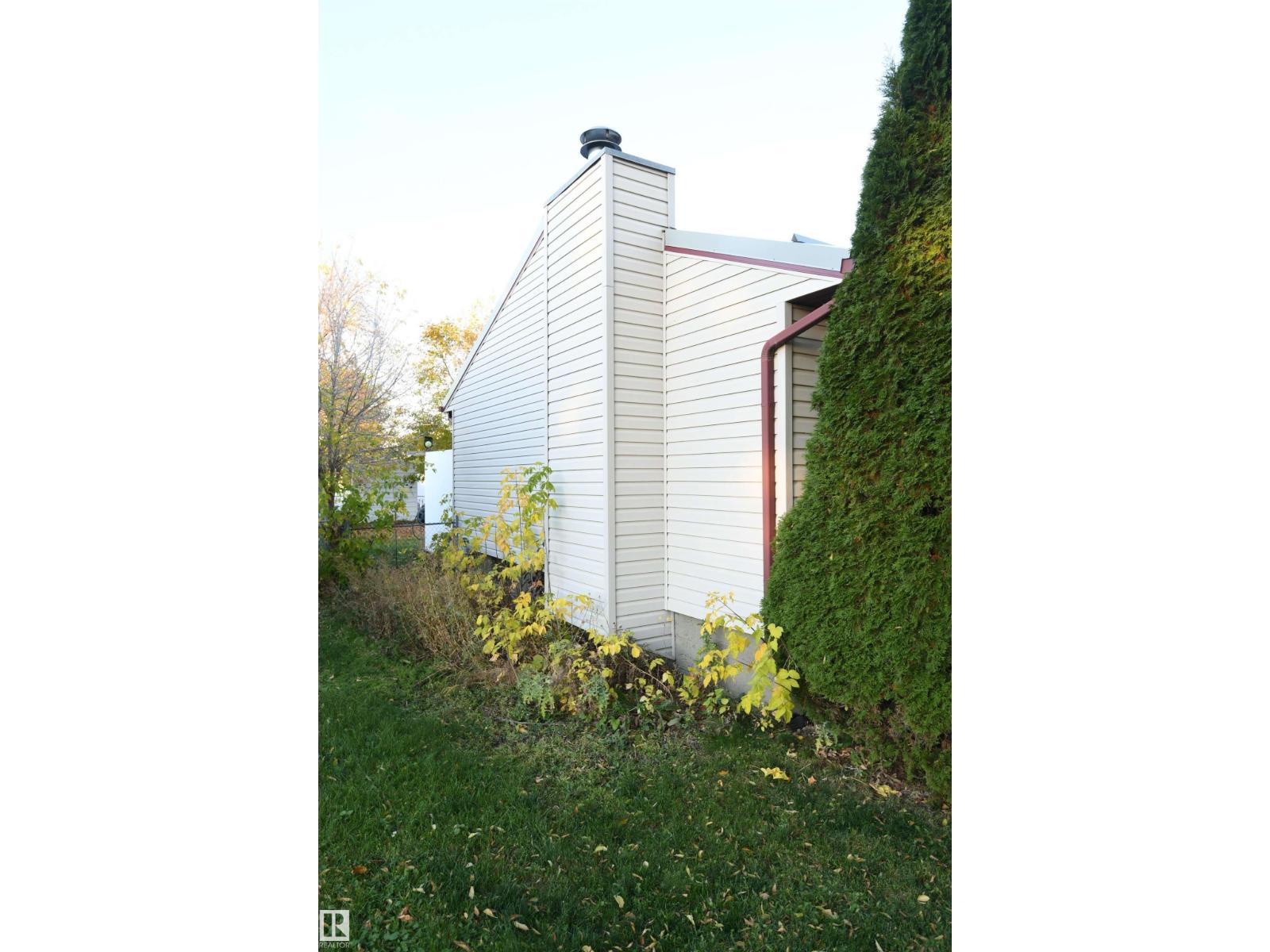15962 106 AV NW, Edmonton — photo 5