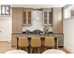 654 27 Avenue Nw, Calgary, AB T2M2J1 Photo 39