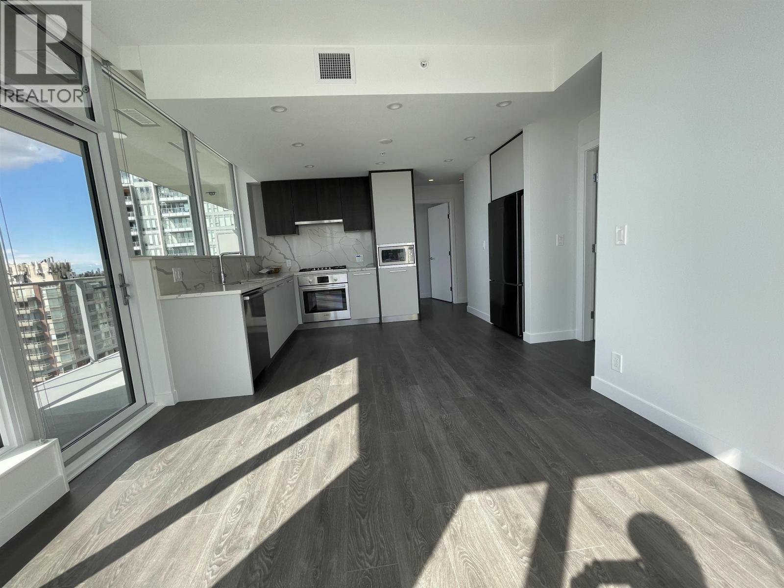 Photo of 1509 567 CLARKE ROAD 2