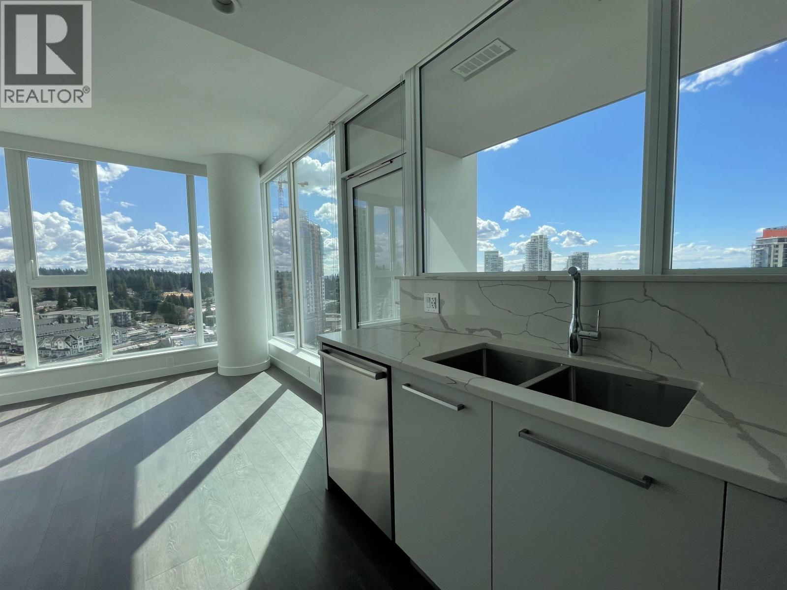 Photo of 1509 567 CLARKE ROAD 12