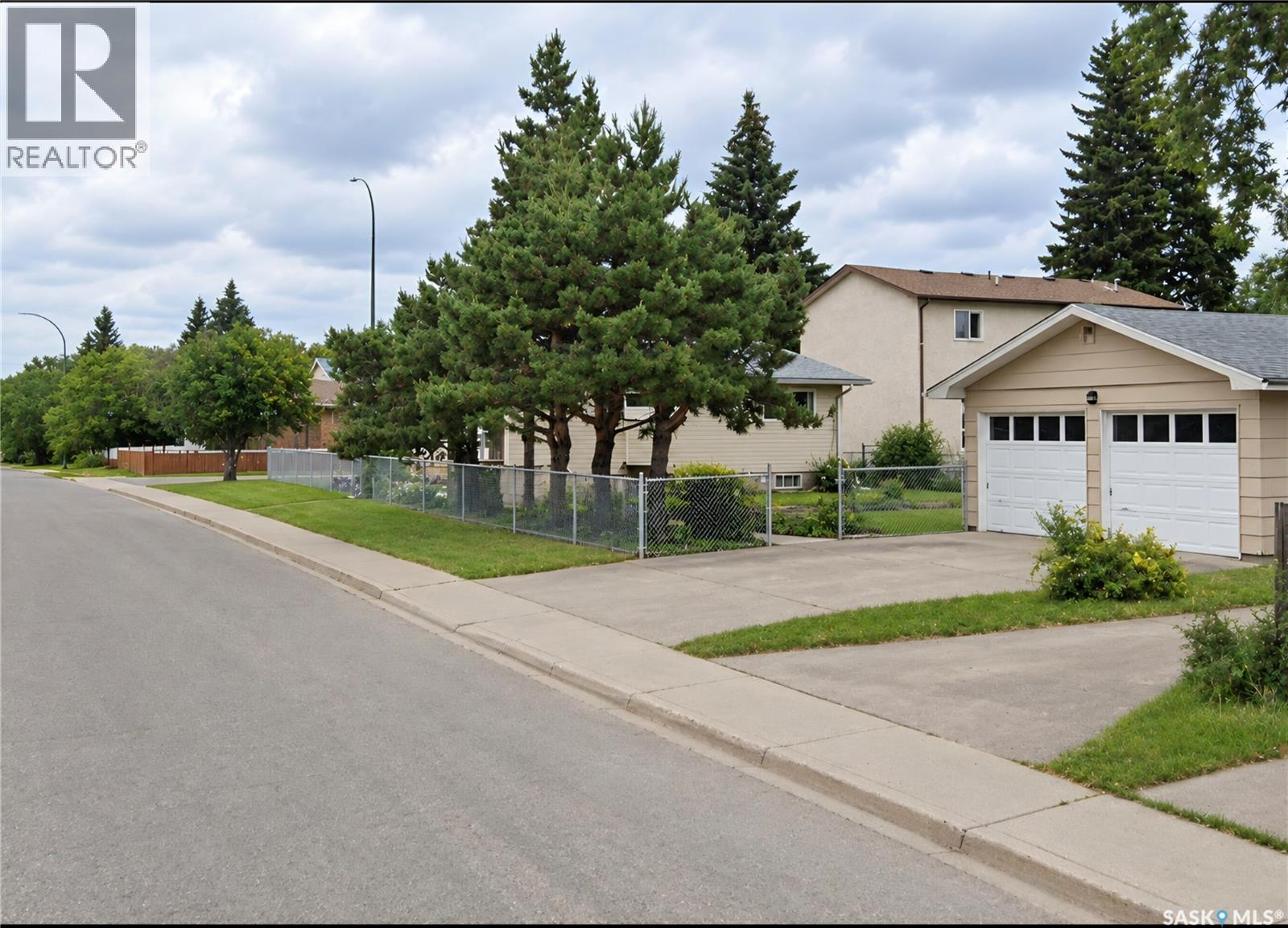 805 4th STREET E, Prince Albert — photo 3