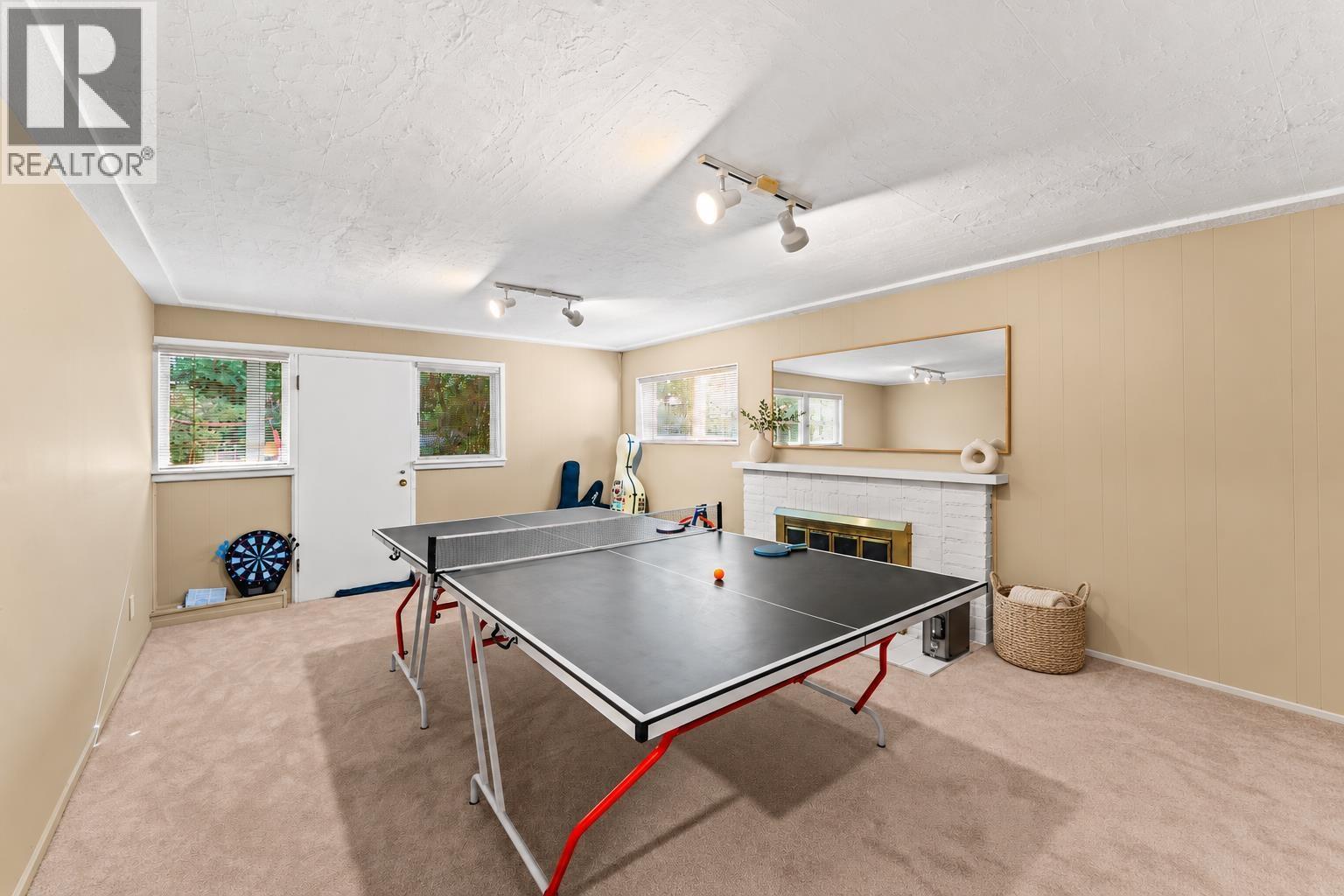 Photo of 915 WENTWORTH AVENUE 21