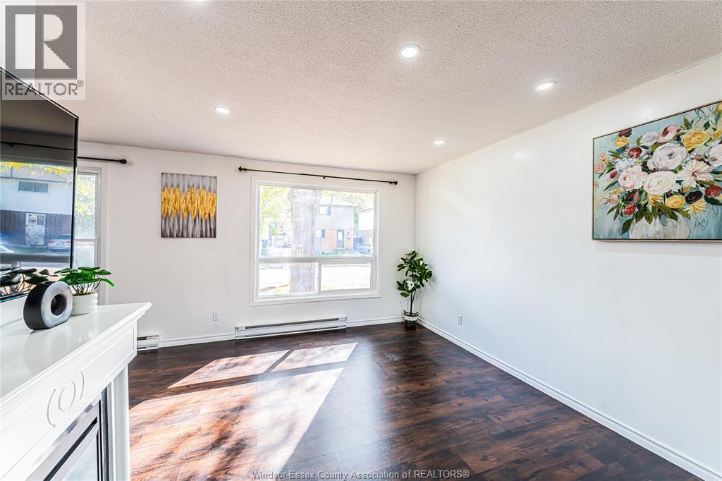 9370 AIRE COURT - 10