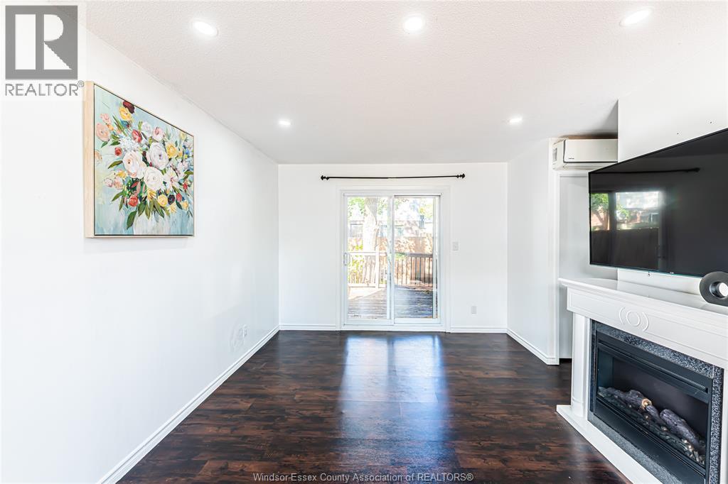 9370 AIRE COURT - 9