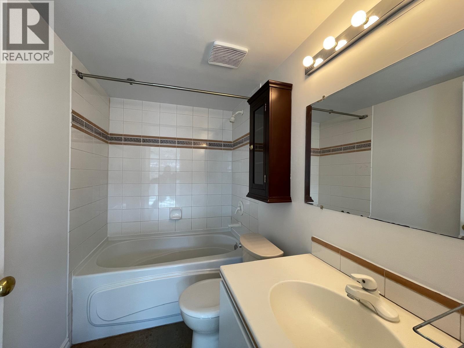 Photo of 704 27 ALEXANDER STREET 13