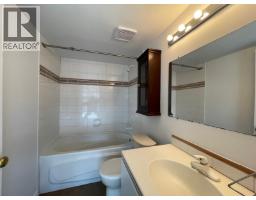 704 27 Alexander Street, Vancouver, BC V6A1B2 Photo 13