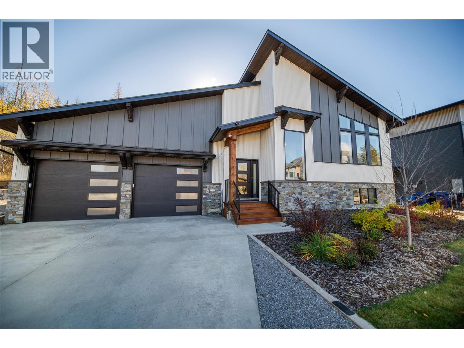 5 MORRISSEY Court - 1