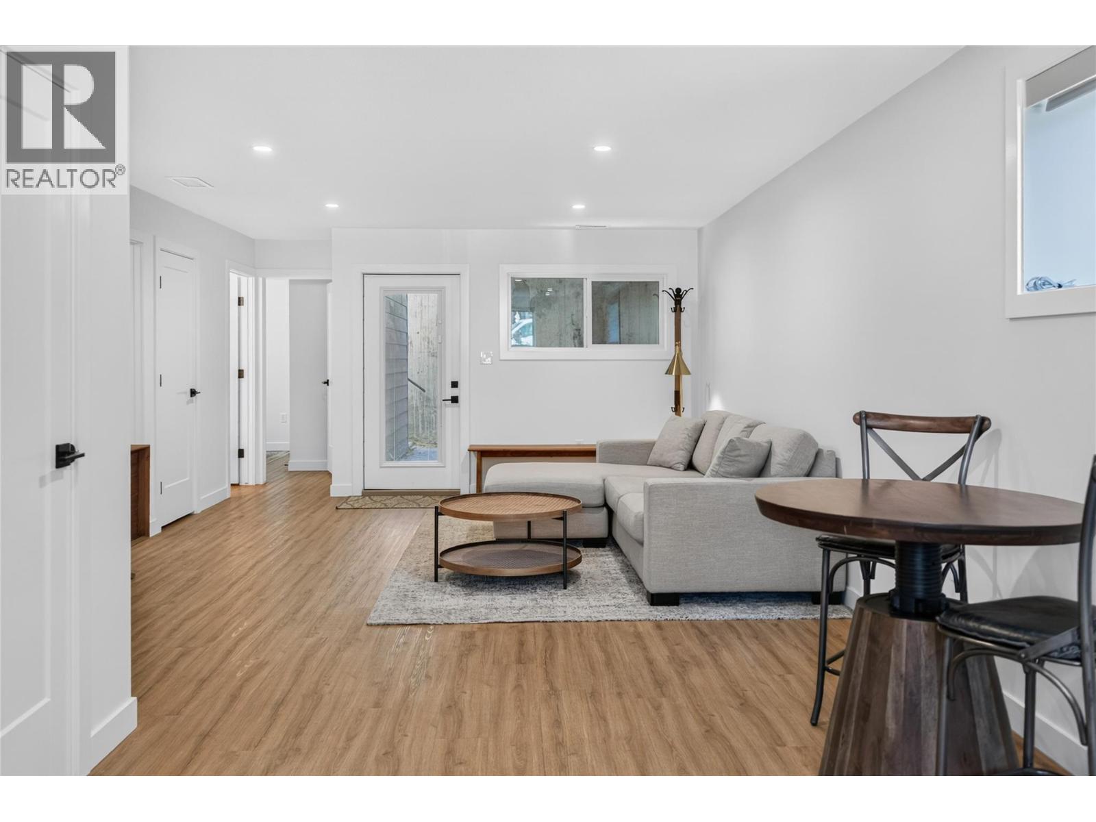 5 MORRISSEY Court - 41
