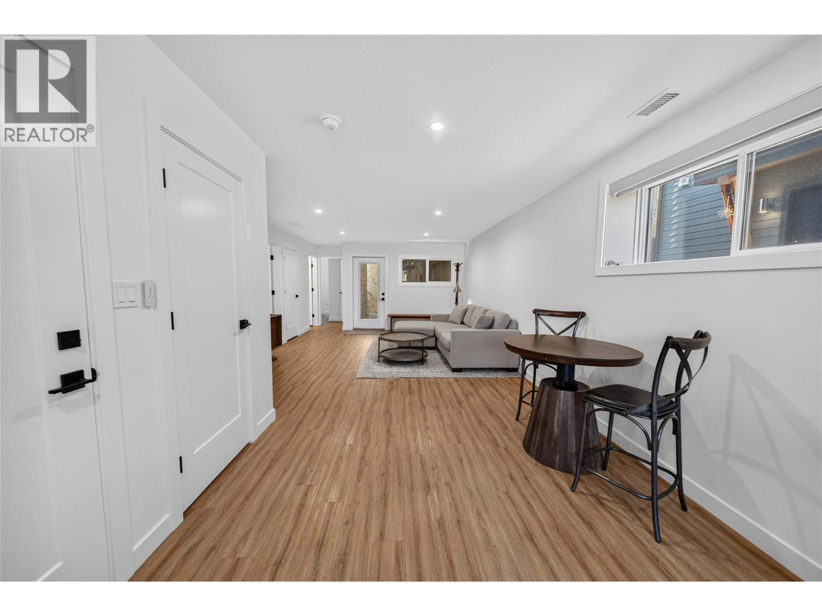 5 MORRISSEY Court - 38