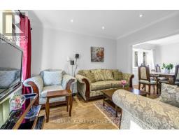 44 Connaught Avenue, Toronto, ON M2M1G6 Photo 9