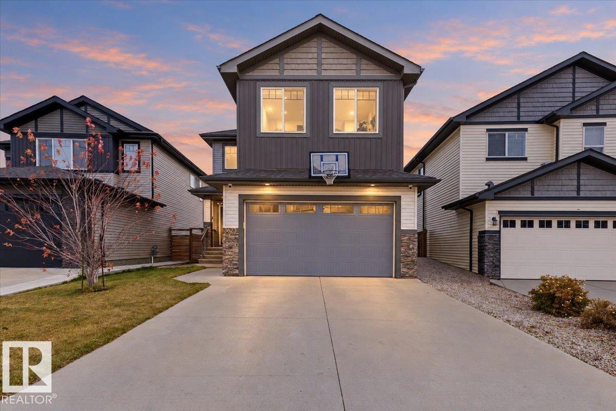 Photo of 3623 8 ST NW, Edmonton