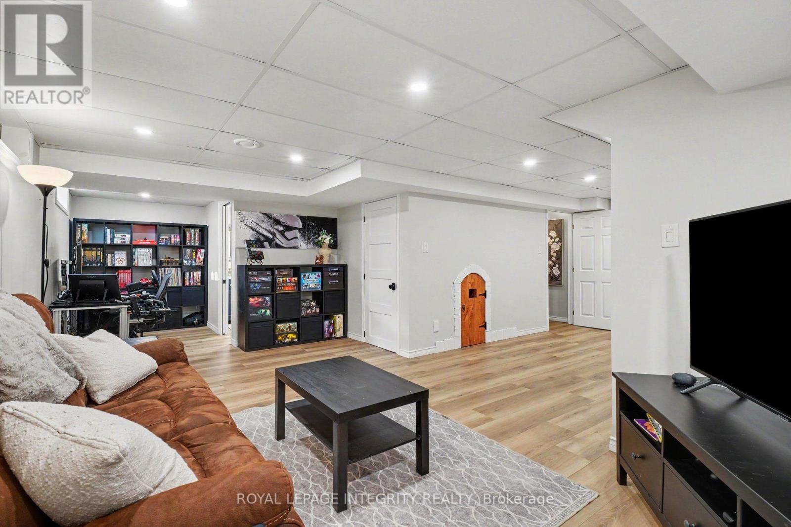 3 Bed, 3 Bath House for Sale in Russell – 84 LAMADELEINE BOULEVARD, Russell – MLS# X14096498 - Image 26