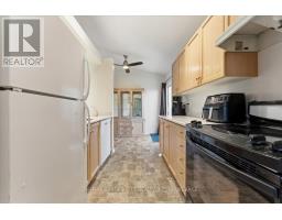 Living room - 4 Fox Trail Drive, St  Catharines, ON L2S3T7 Photo 6