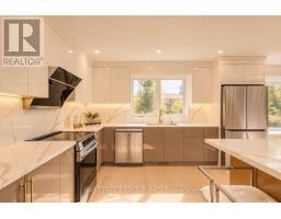 60 Warner Avenue, Toronto, ON M4A1Z4 Photo 12