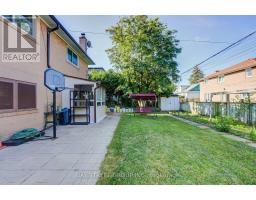 60 Warner Avenue, Toronto, ON M4A1Z4 Photo 42