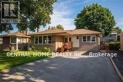 446 Taylor Mills Drive South, Richmond Hill, ON photo 2