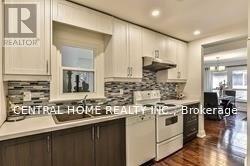 446 Taylor Mills Drive South, Richmond Hill, ON photo 9