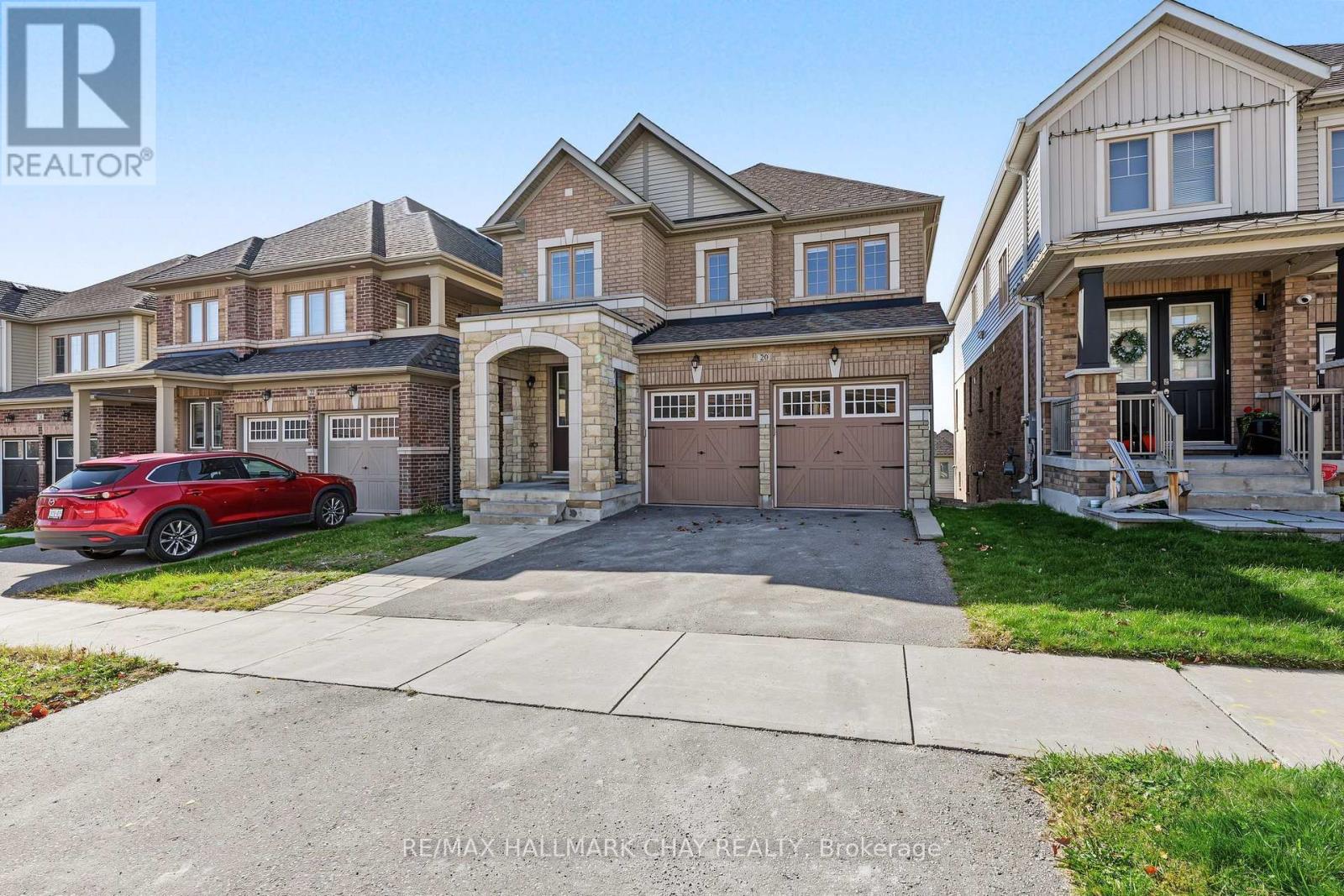20 Atkinson Crescent, New Tecumseth, ON photo 2
