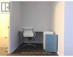 711 - 55 Oneida Crescent, Richmond Hill, ON L4B4T9 Photo 7