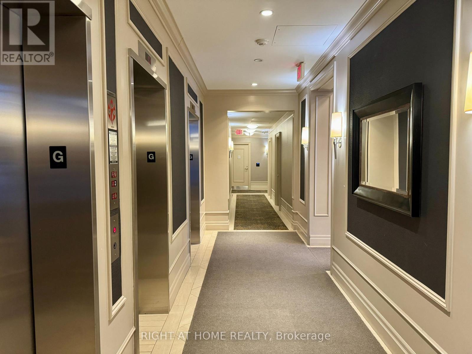 38 FONTENAY COURT, Toronto (Edenbridge-Humber Valley) — photo 3