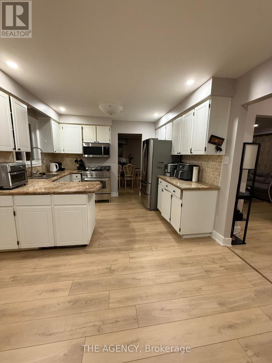 411 Laurier Avenue, Milton, ON photo 14