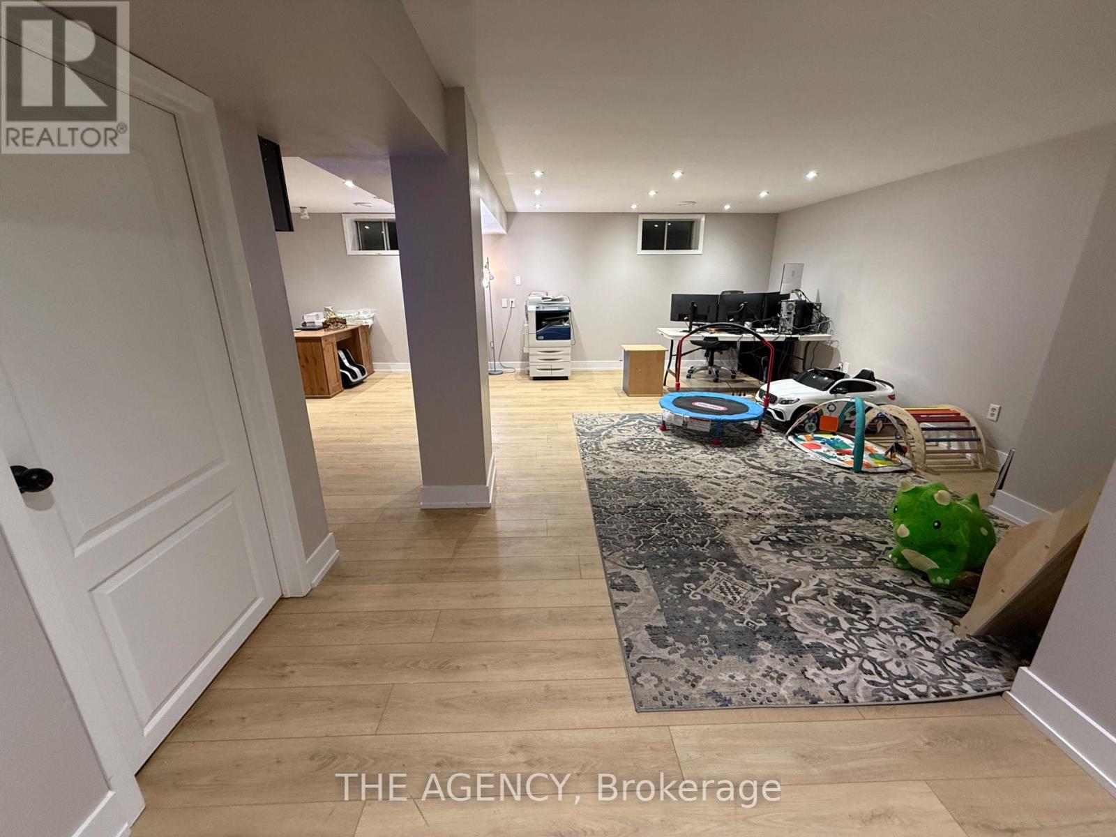411 Laurier Avenue, Milton, ON photo 42