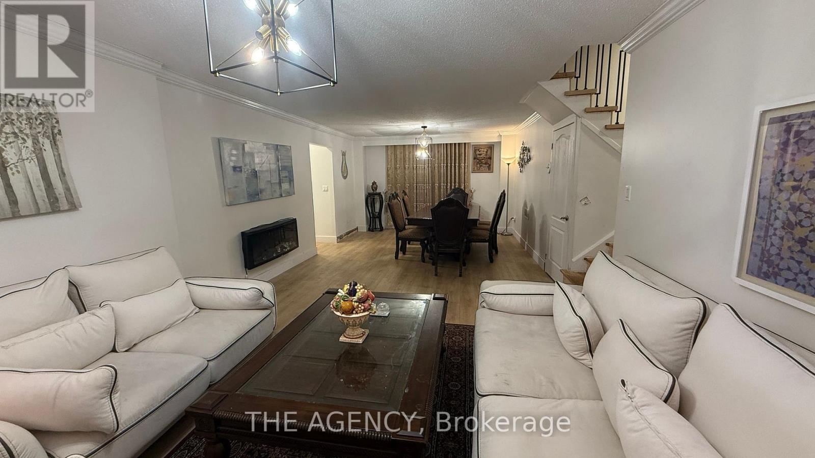 411 Laurier Avenue, Milton, ON photo 9