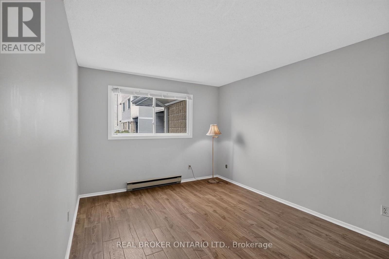 #118 216 VIEWMOUNT DRIVE - 18