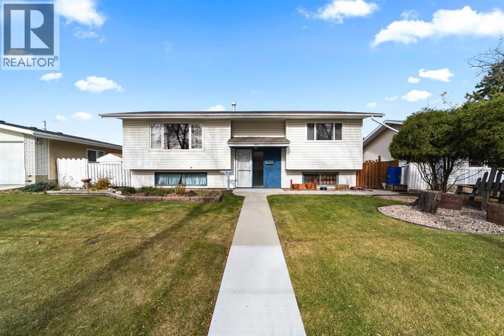 Photo of 6112 Marler Drive, Camrose