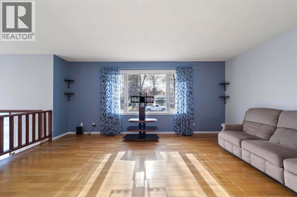 Listing photo – 6112 Marler Drive, Camrose