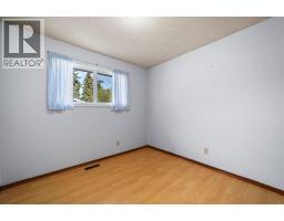 3pc Bathroom - 6112 Marler Drive, Camrose, AB T4V2X3 Photo 13