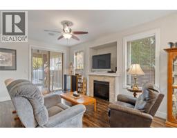 Dining room - 710 Hayward Place, Kamloops, BC V2B0G1 Photo 11