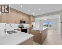 4pc Bathroom - 196 Huxbury View Ne, Calgary, AB T2A8C3 Photo 10