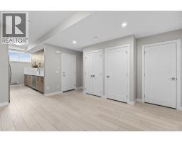 196 Huxbury View Ne, Calgary, AB T2A8C3 Photo 32