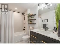 315 - 4 Spice Way, Barrie, ON L9J0M2 Photo 12
