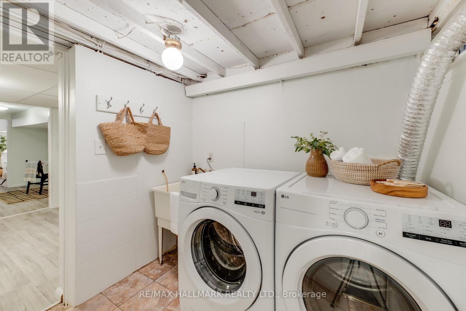 45 Sorauren Avenue, Toronto, ON photo 41