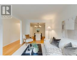 Kitchen - 45 Sorauren Avenue, Toronto, ON M6R2C8 Photo 8
